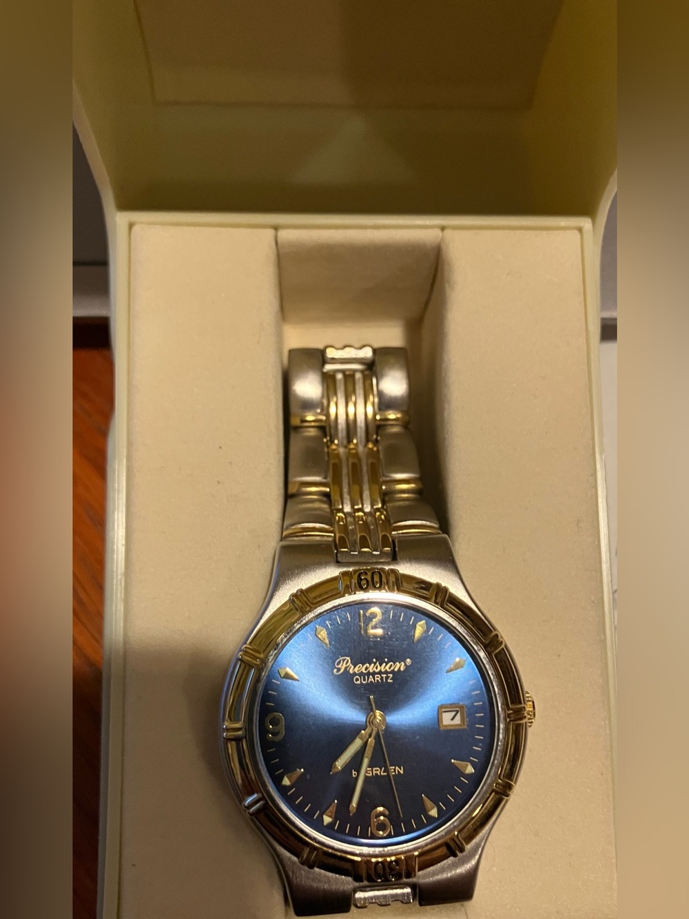 Vintage Gruen Quartz Men’s Two-Tone Blue Dial Model Watch Model GP5034. 7” EUC